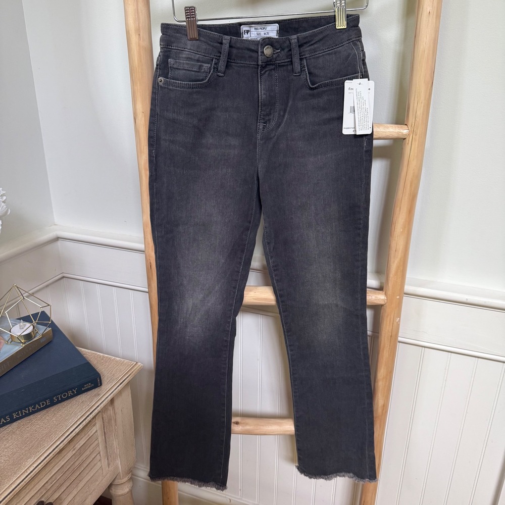Free People Women Faded Black High Rise Raw Hem Straight Leg Jeans Size 25